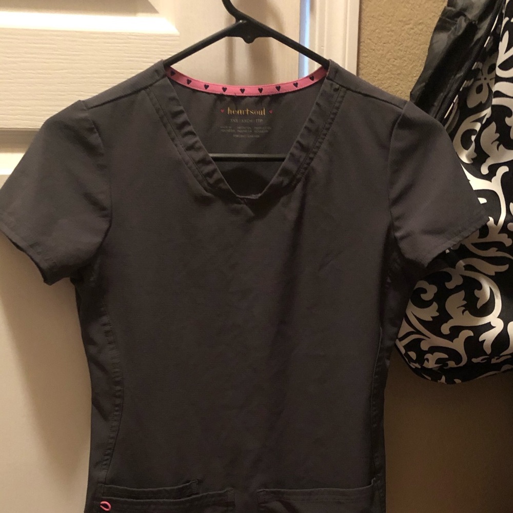 Scrub Sets - image 4